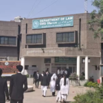 “Hum lekar rahenge azadi”: AMU law students chant slogans