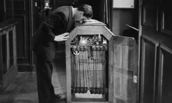 The Dawn of Moving Pictures: Thomas Edison’s Kinetograph
